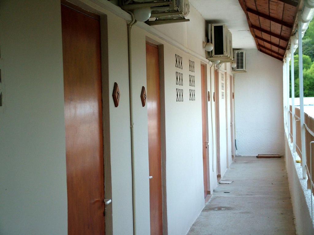 George'S Apartment Agia Marina  Bilik gambar