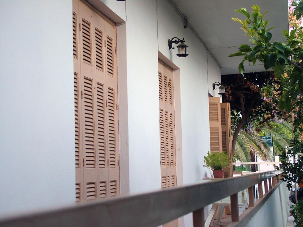 George'S Apartment Agia Marina  Bilik gambar